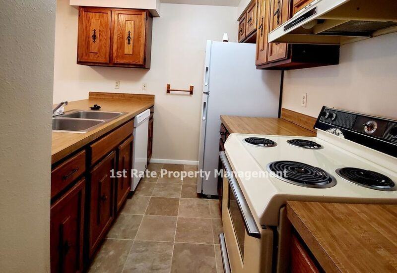 23 Sw 7th Ave - Photo 6 of 16