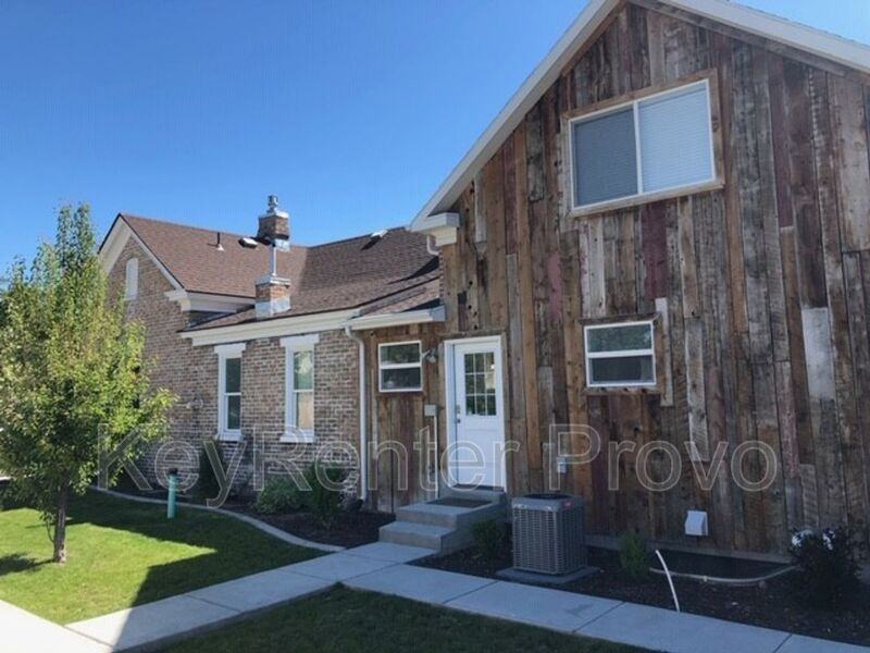 713 Ws #B - Photo 2 of 20