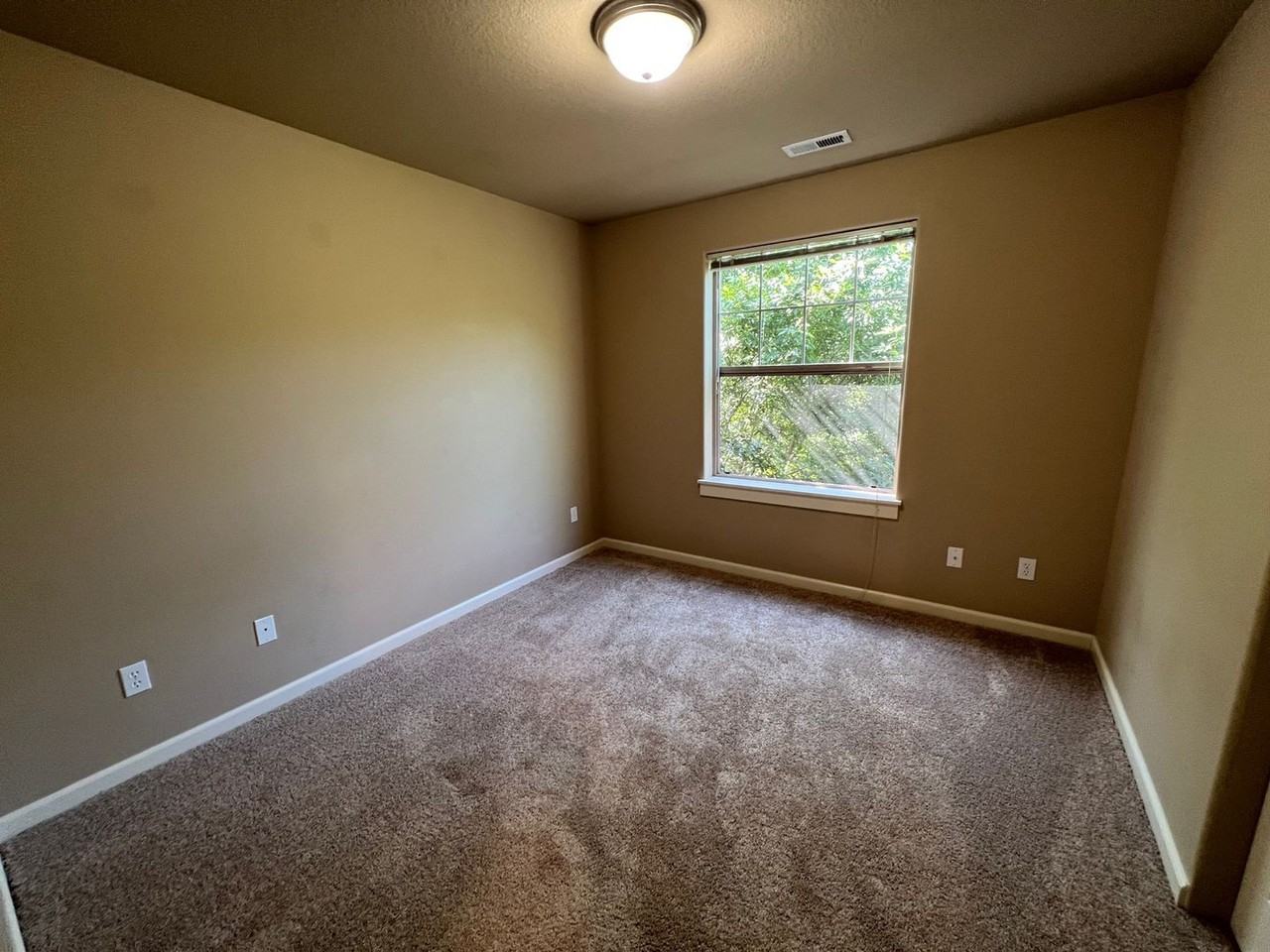 20744 Sw Sister Ln - Photo 7 of 17