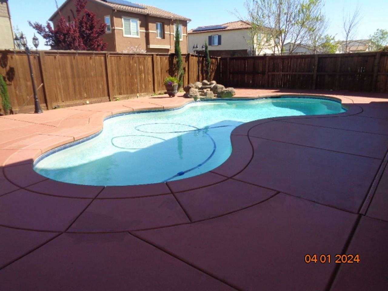 1075 John Hopkins Ct - Photo 3 of 17