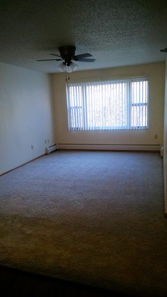 Glen Place Apartments - Photo 3 of 7