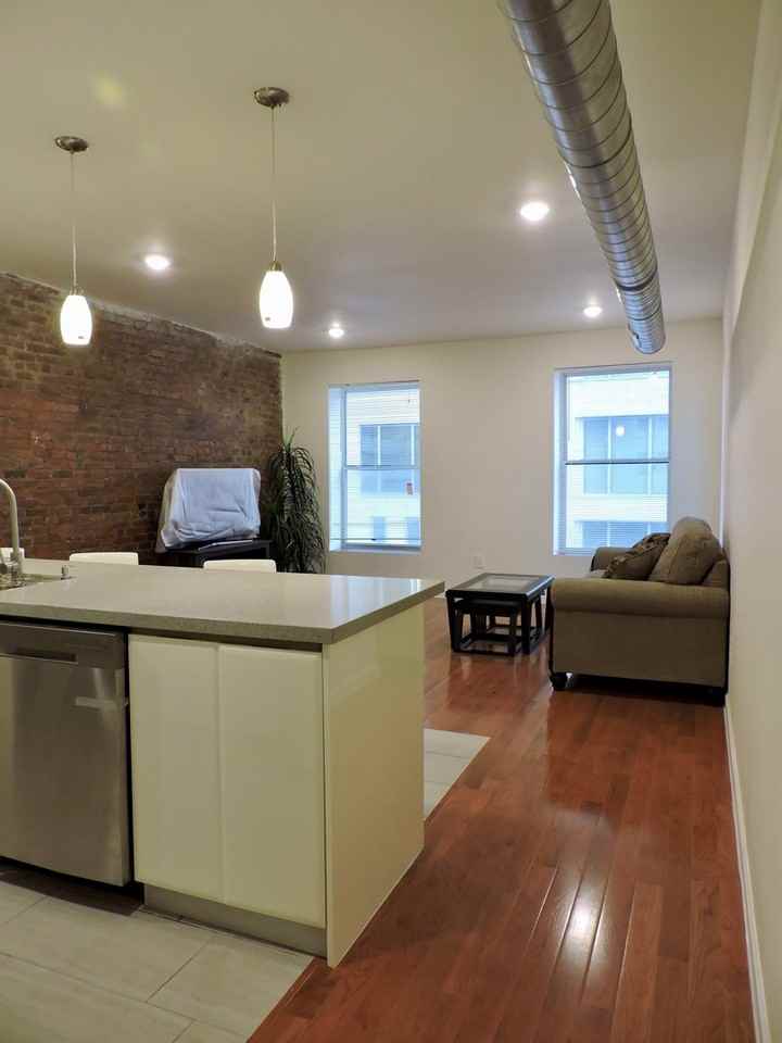 309 Sycamore Street Apartments - Photo 5 of 50