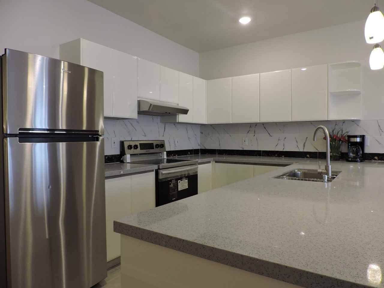 309 Sycamore Street Apartments - Photo 7 of 50