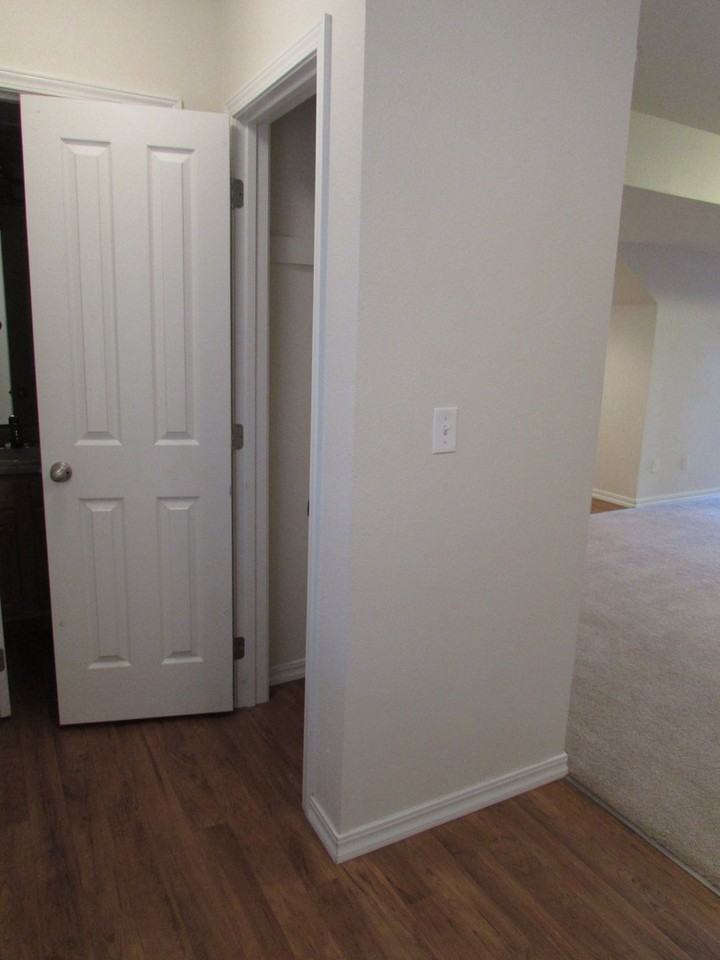 104 Andrews Dr - Photo 3 of 33