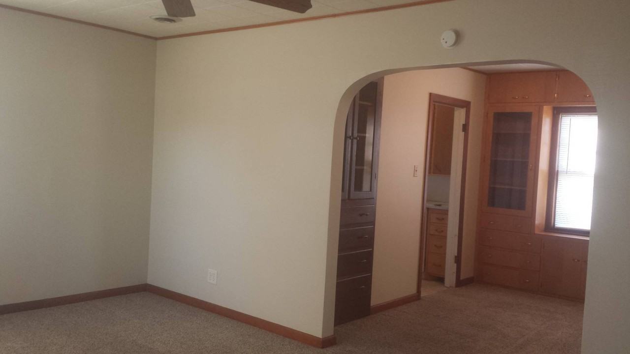 2509 Walnut Dr - Photo 3 of 10