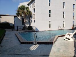 featured image of 3200 S Fletcher Ave Apt D2 #D2