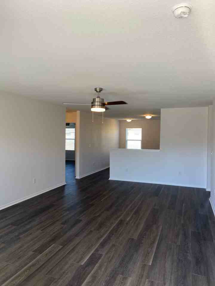 10317 Brandi Kay Dr - Photo 5 of 11