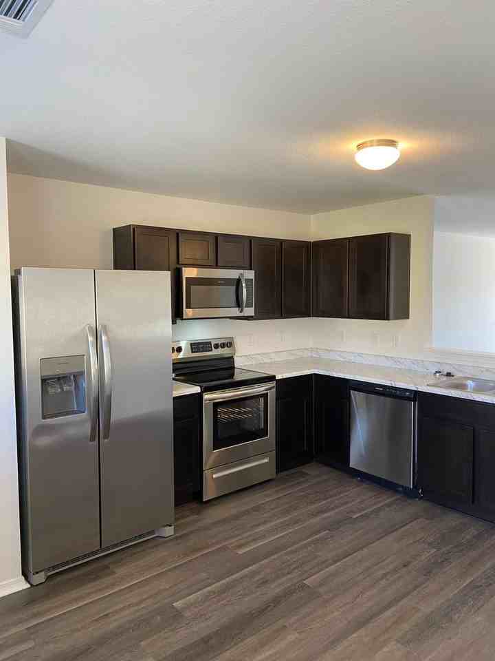 10317 Brandi Kay Dr - Photo 7 of 11