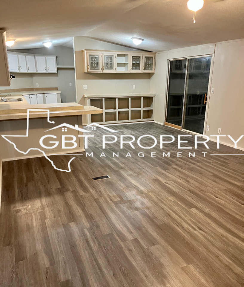 229 N 2nd St - Photo 6 of 8