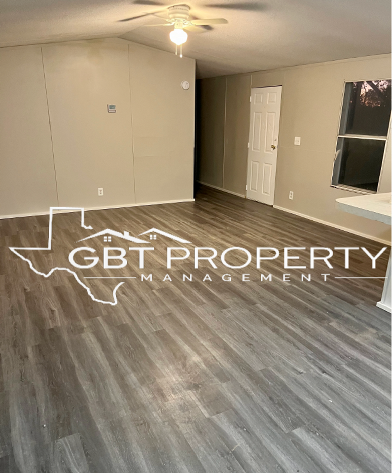 229 N 2nd St - Photo 7 of 8