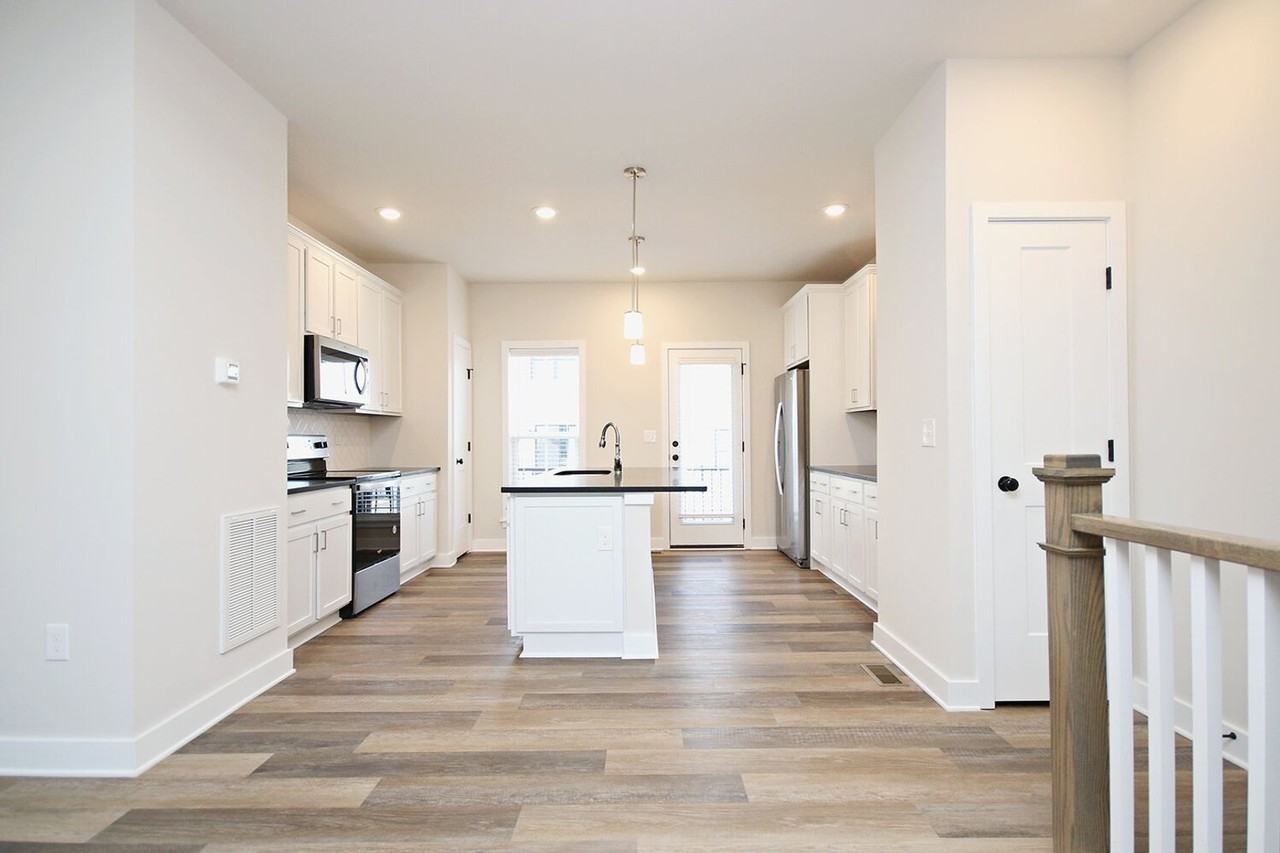 449 Fennel Rd - Photo 6 of 27