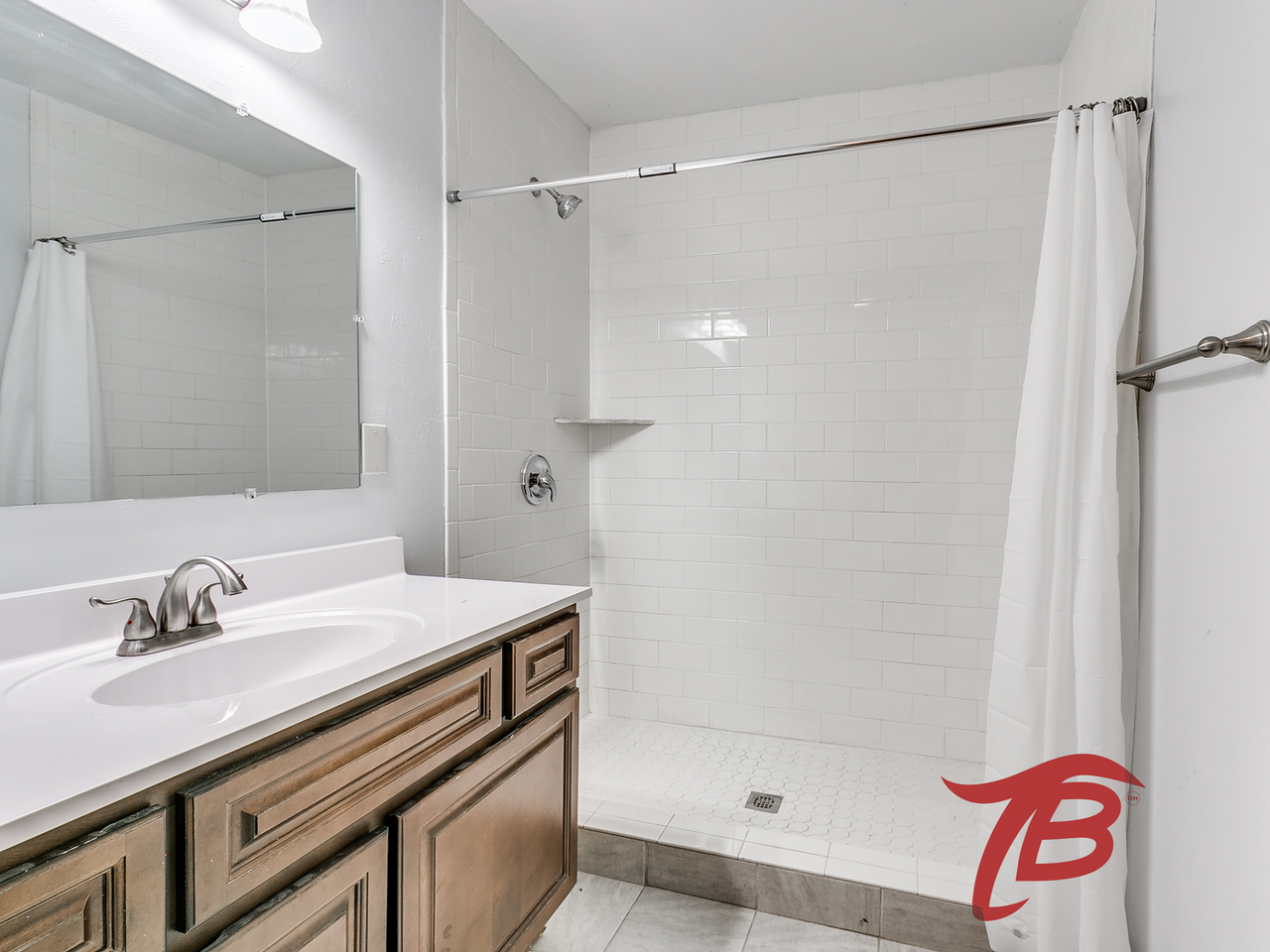 2214 N Florida Ave - Photo 2 of 30