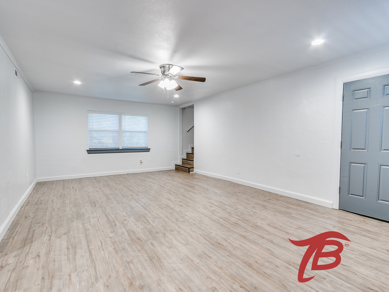 2214 N Florida Ave - Photo 5 of 30