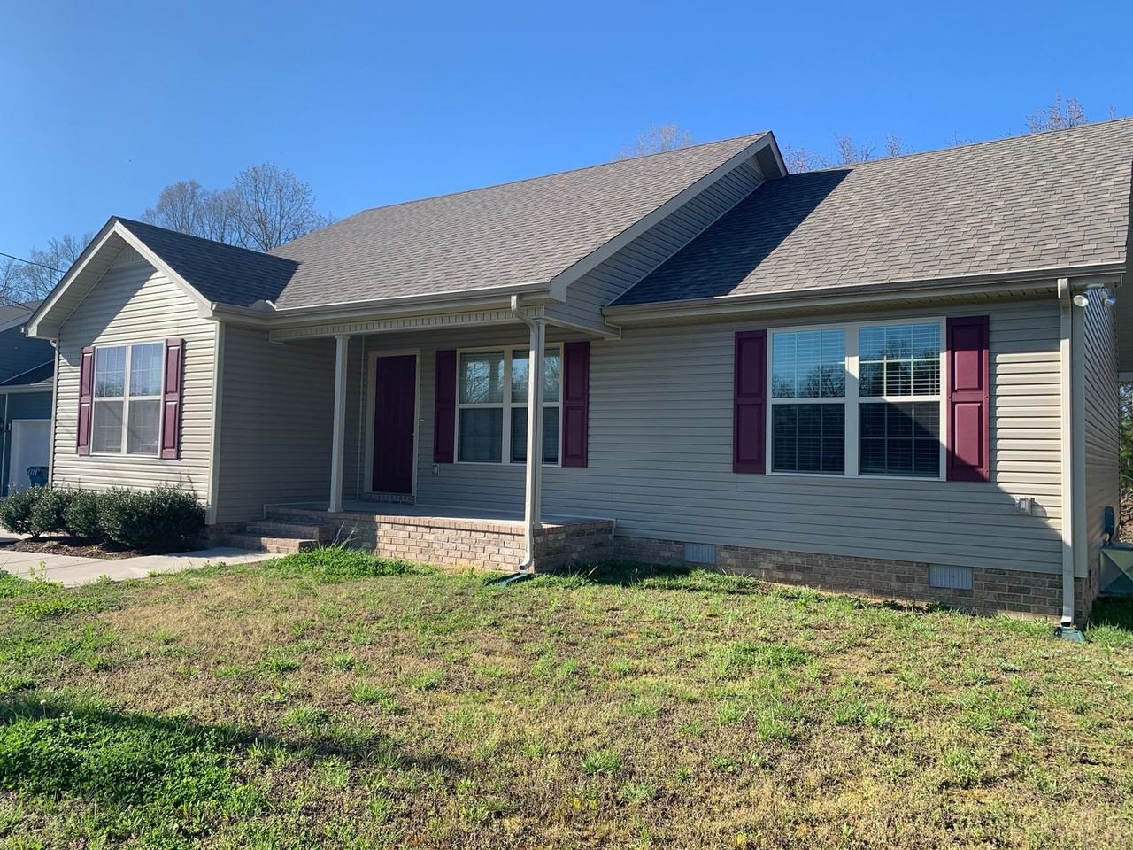 260 Amelia Dr - Photo 2 of 36