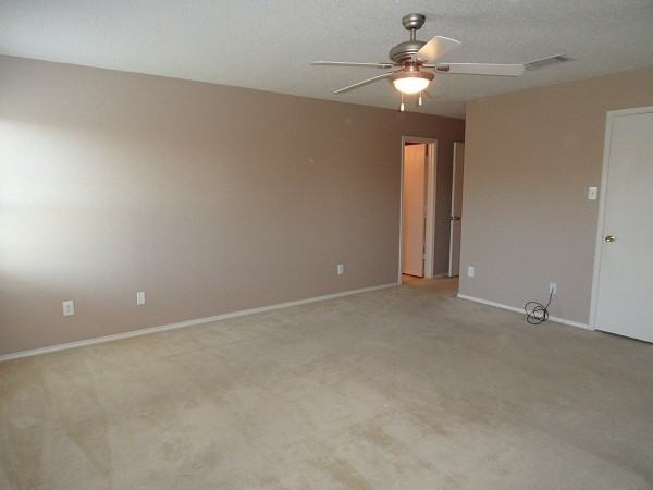 5225 Newcastle Ln - Photo 5 of 13