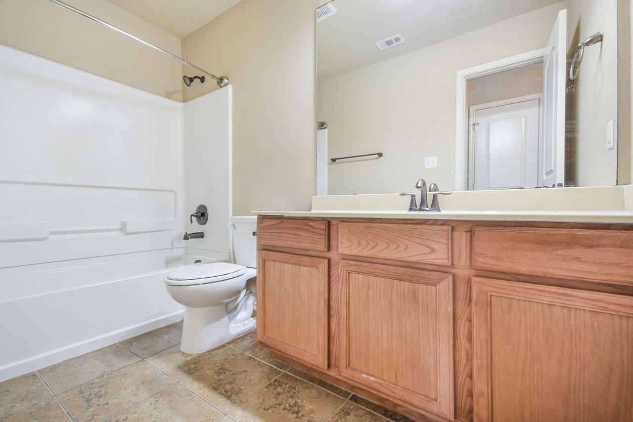 1420 Muirfield Bend Dr - Photo 6 of 28