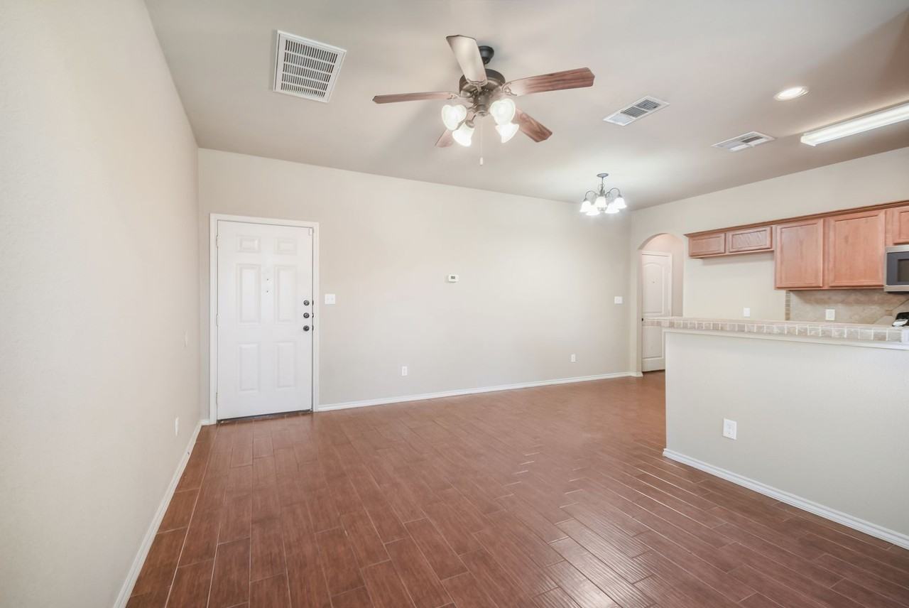 1420B Muirfield Bend Dr - Photo 6 of 28