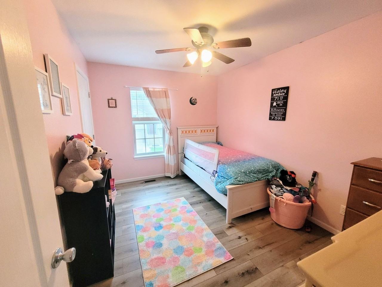 22929 Revelation Rd - Photo 5 of 11