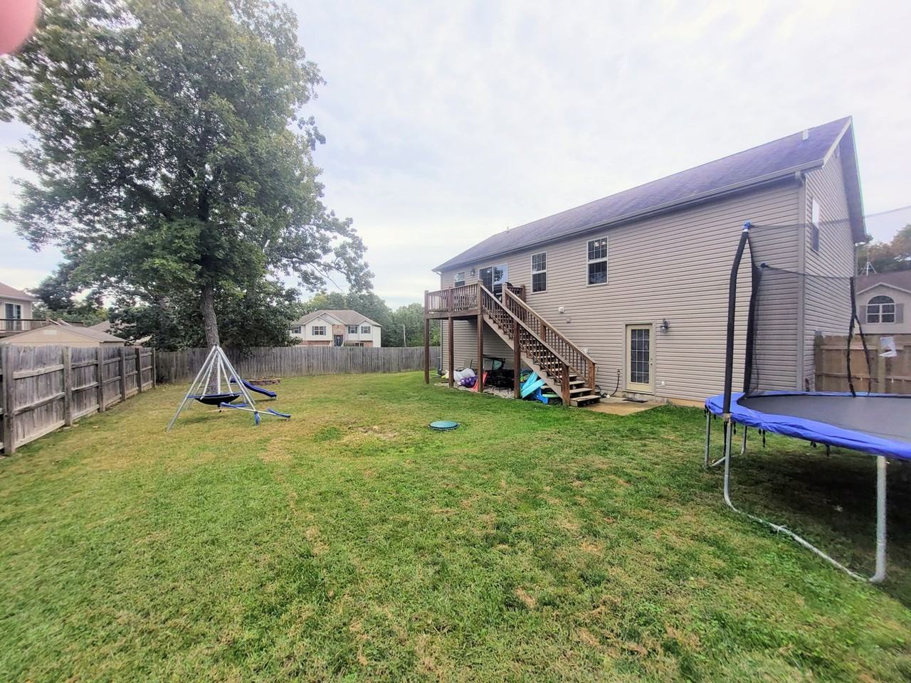 22929 Revelation Rd - Photo 7 of 11