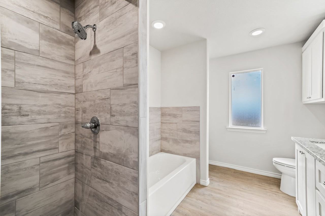 8807 N County Road 3200 - Photo 3 of 29