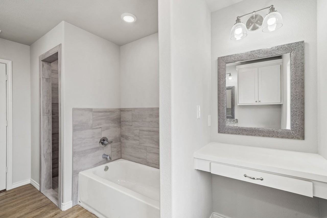 8807 N County Road 3200 - Photo 5 of 29