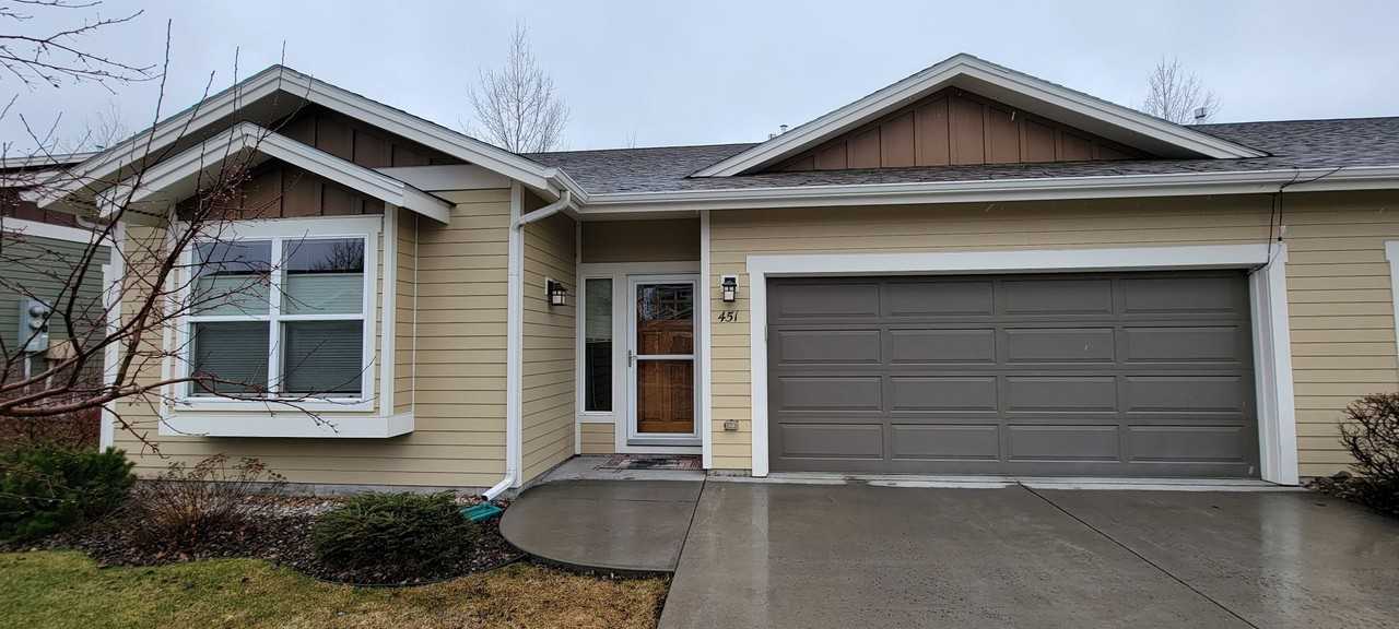 451 Stillwater Creek Dr - Photo 3 of 44