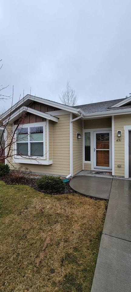 451 Stillwater Creek Dr - Photo 5 of 44