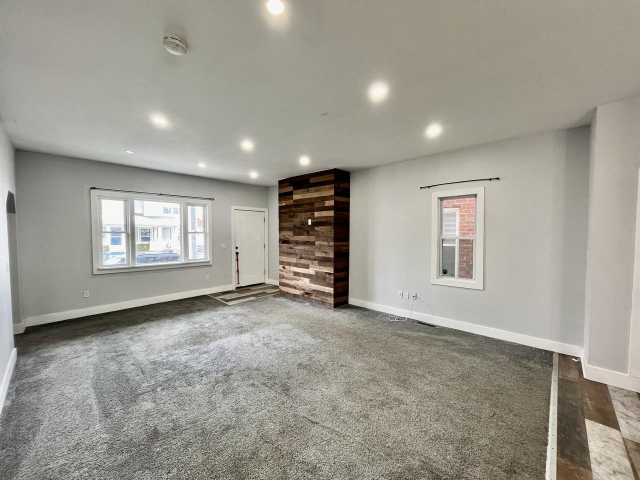 123 Whitney Place- FRBO - Photo 3 of 22