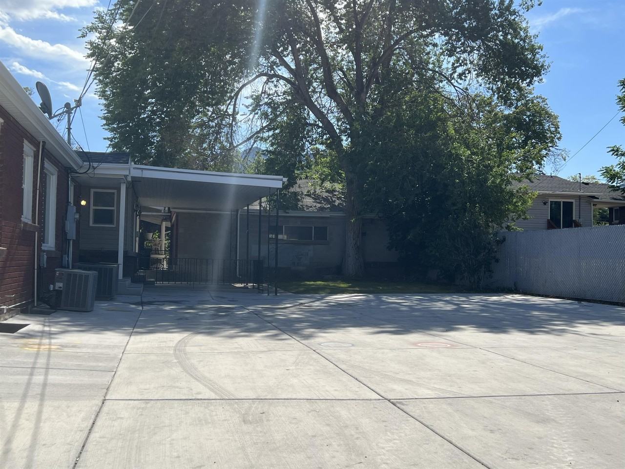 132 E Utah Ave - SC - Photo 2 of 15