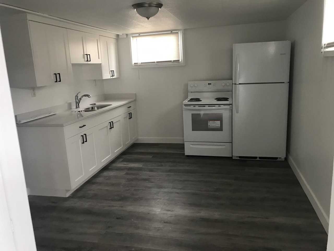 132 E Utah Ave - SC - Photo 3 of 15