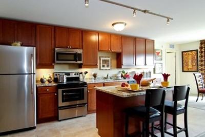 River 595 Apartments - Photo 3 of 9