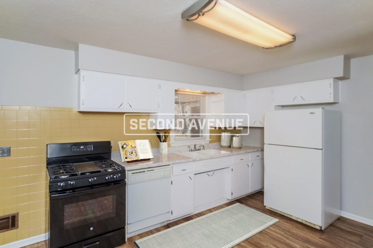 4813 Jean Ave - Photo 2 of 16