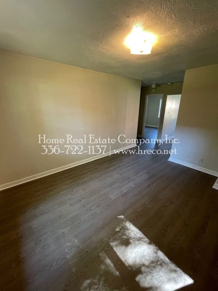 611 W 23rd St #B - Photo 6 of 8