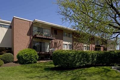 Strawberry Hill - Photo 3 of 5