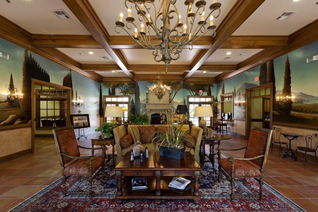 Estancia - Photo 2 of 12