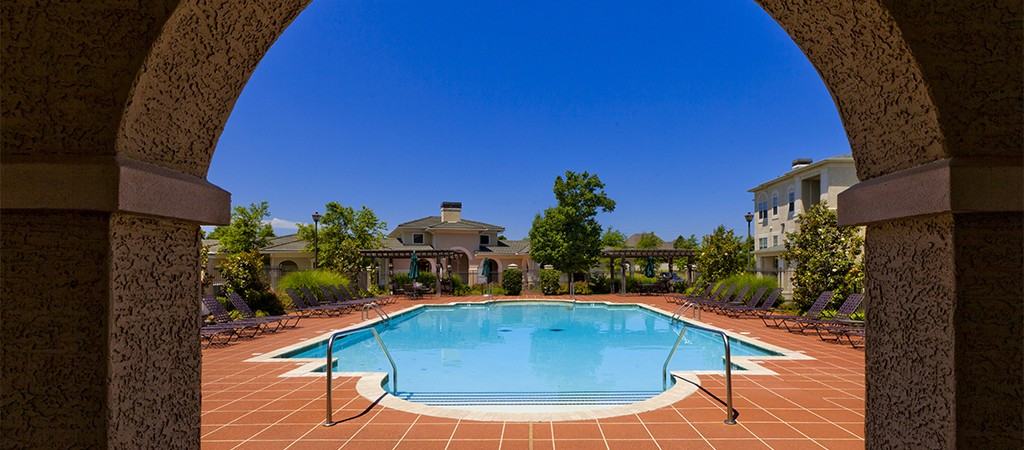 Estancia - Photo 3 of 12