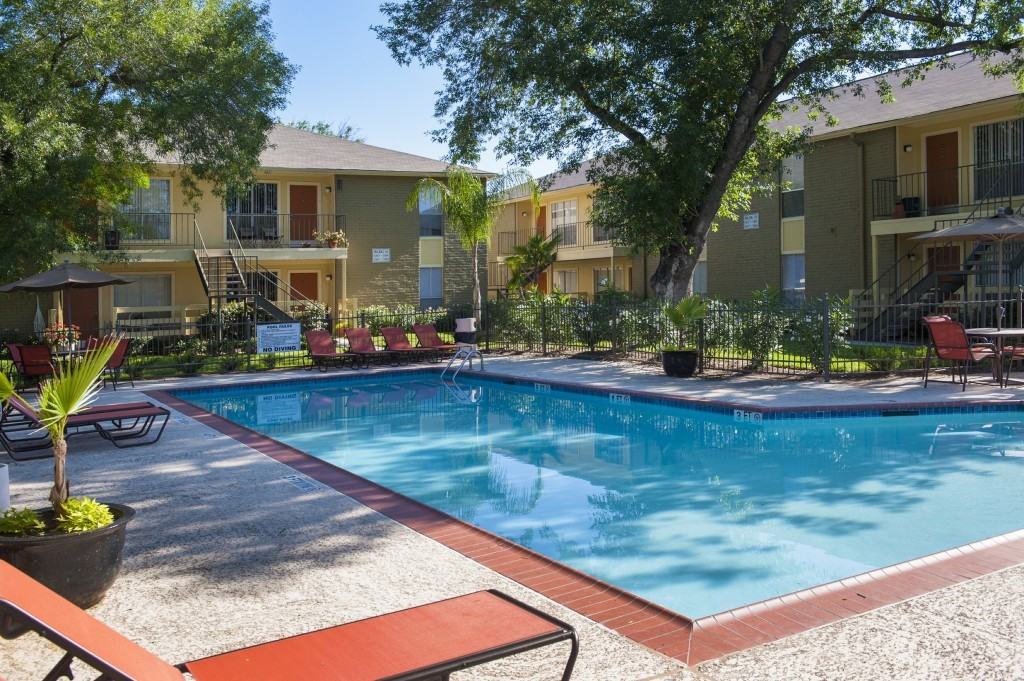 The Heights at 2121 - Photo 2 of 9