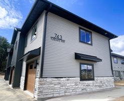 featured image of 743 681, 701, 713, 743 Yosemite Way