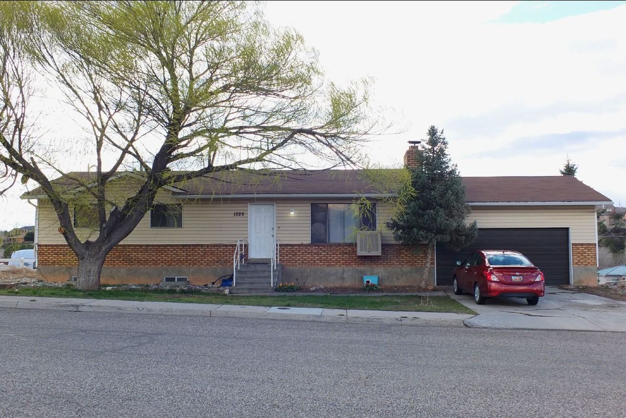 Hightower Student Housing - Photo 2 of 21