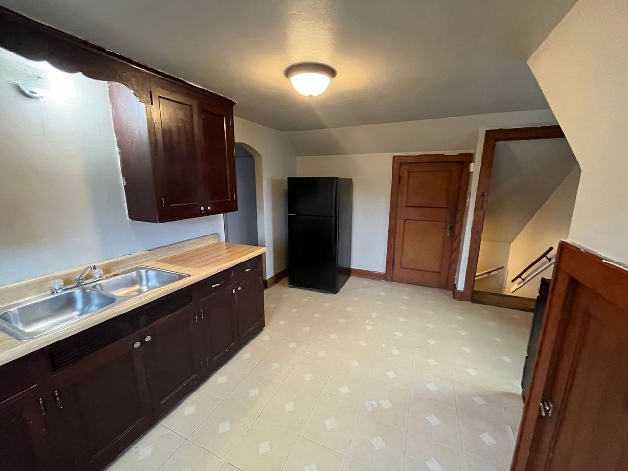 2053s68K - Photo 3 of 8