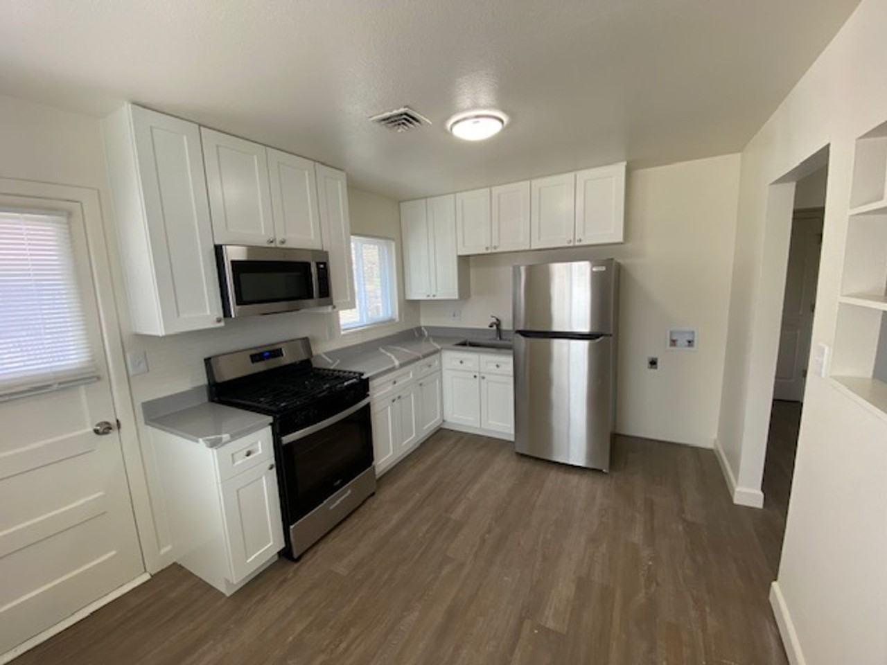 2765 W 2nd Ave - Photo 2 of 17