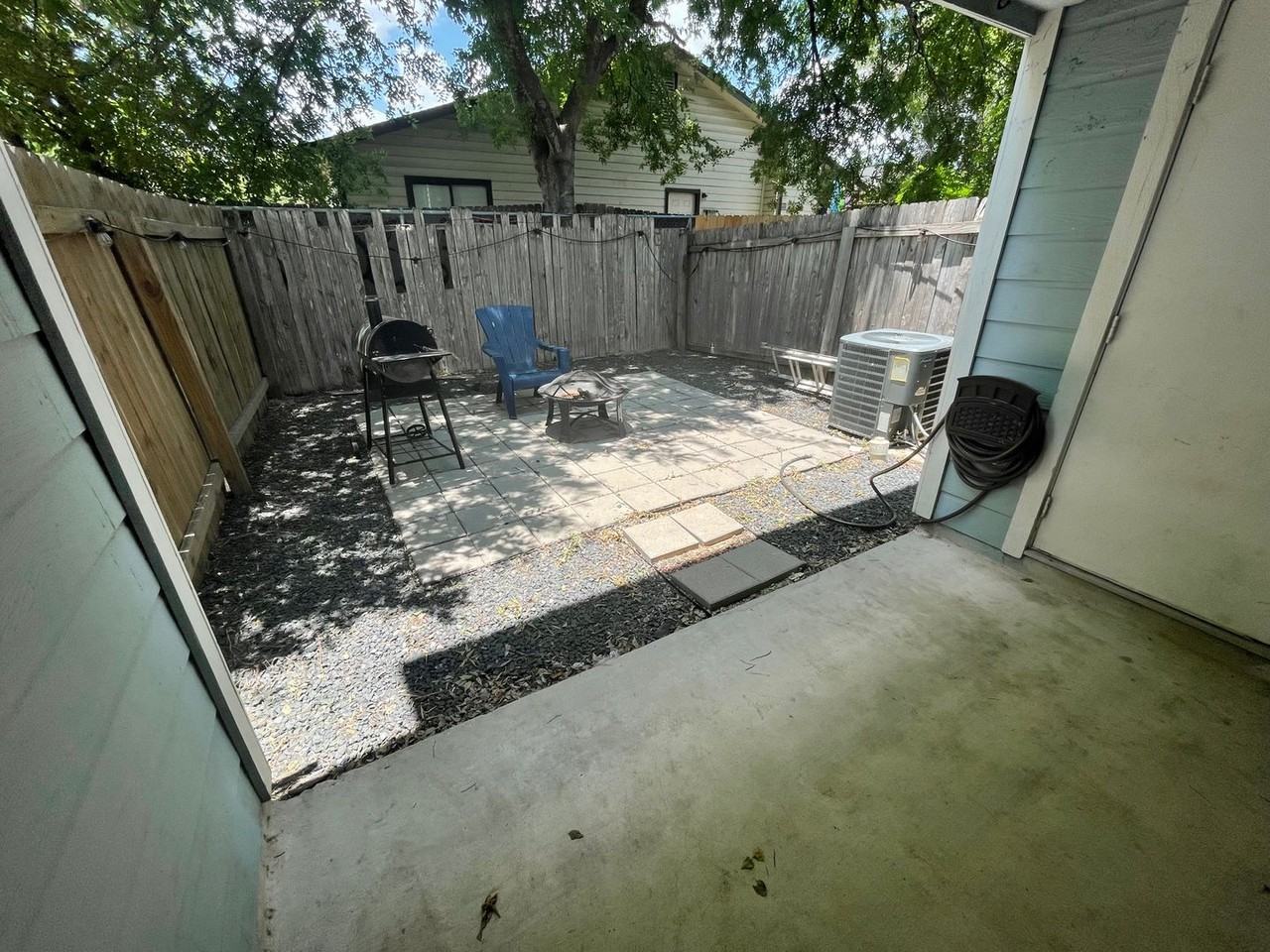 24 Bratton Dr - Photo 4 of 20