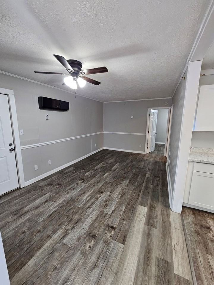 Magnolia Court - Photo 3 of 13