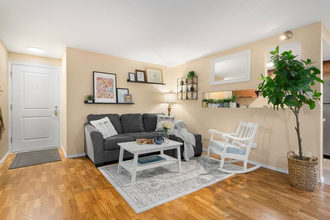 226 Broadway #22 - Photo 4 of 17
