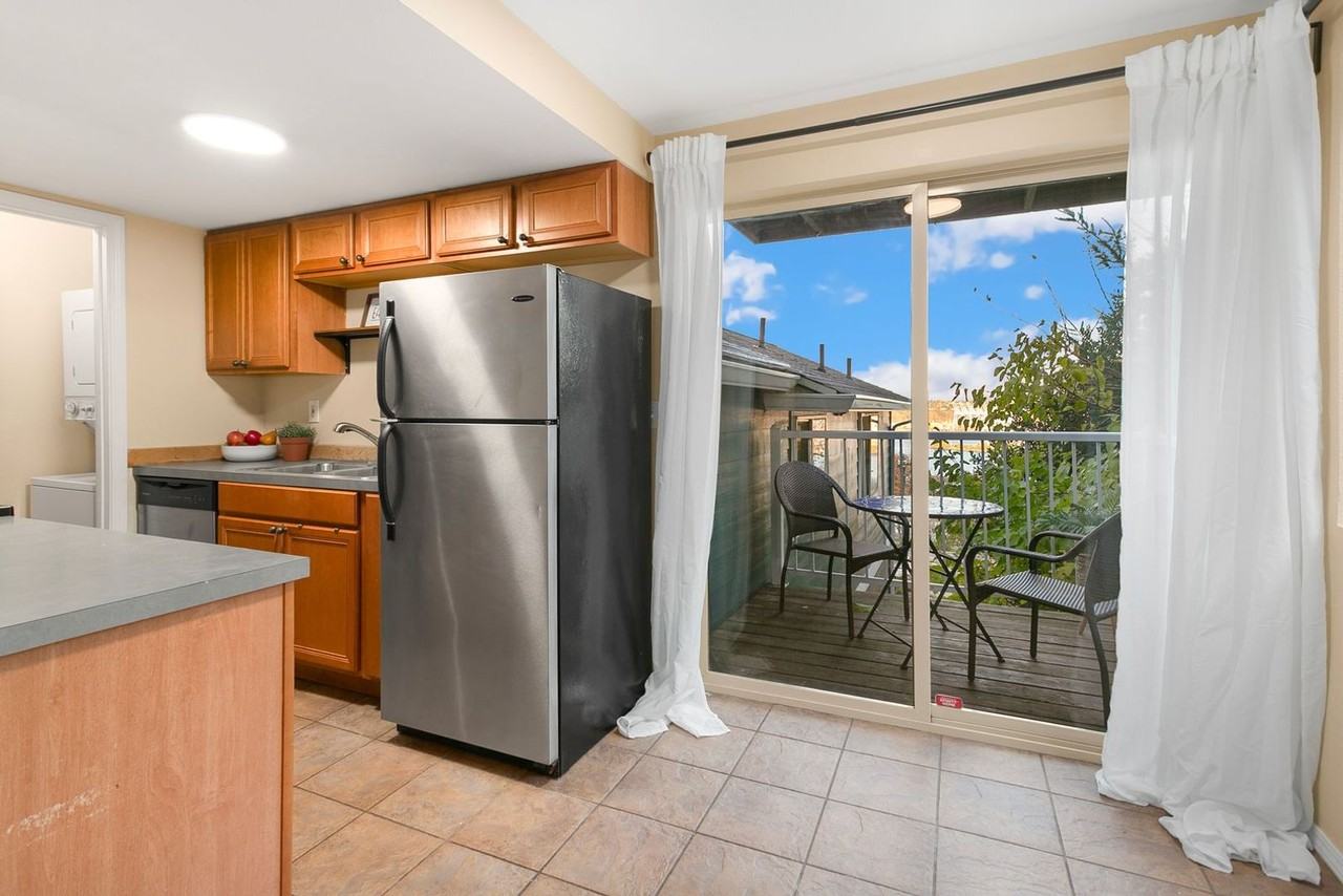 226 Broadway #22 - Photo 6 of 17