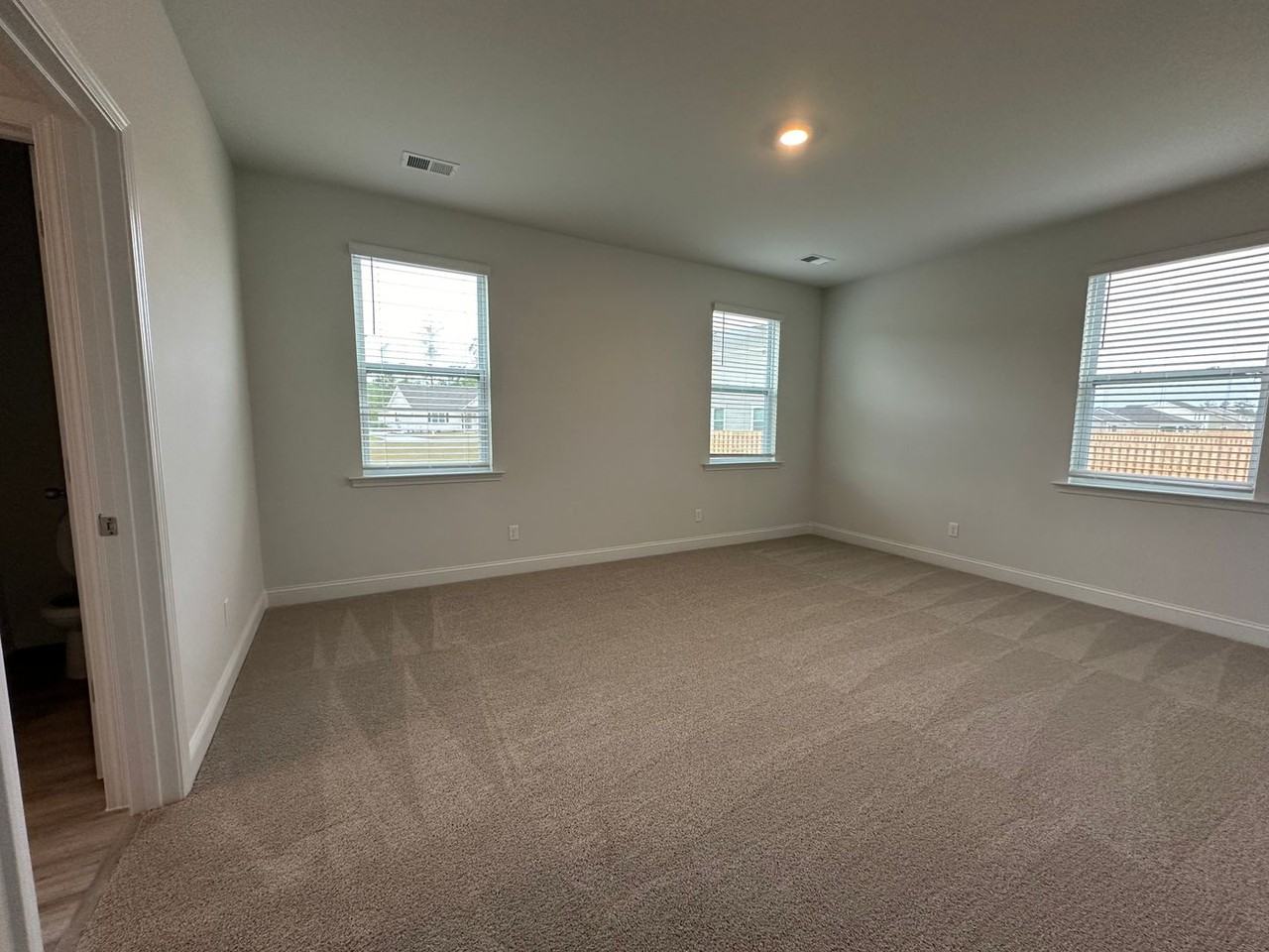 487 Logging Hill Dr - Photo 3 of 17