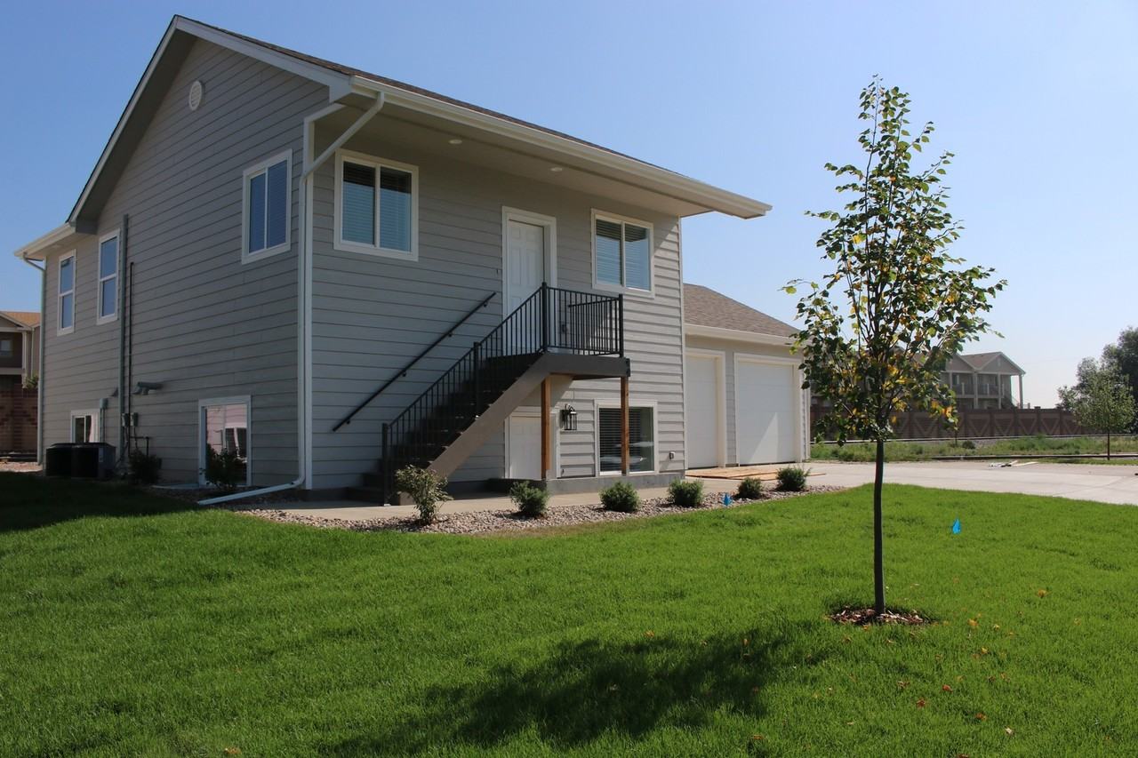 24 Walnut St. - Photo 2 of 7