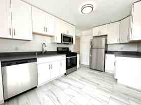 3833 Lawton St - Photo 1 of 1
