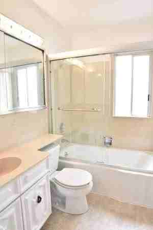 3833 Lawton St - Photo 3 of 12