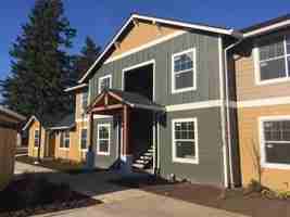 featured image of 690 Se 5th Ave #102